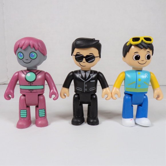 Ryan’s World Figures Bundle Lot of 10 Action Figures Boy Doll Toys Party Favors - Picture 11 of 16